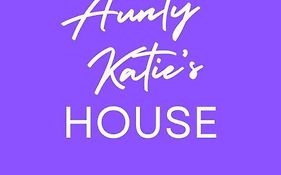 Aunty Katie'S House, Ni Tourist Board Certified & Located On The Main Oldpark Road To Belfast, With Free Continental Breakfast & Free Ultra Fast Sky Internet, Free Sky Sports & Free Sky Cinema, Self-Check In After 10Pm Gmt